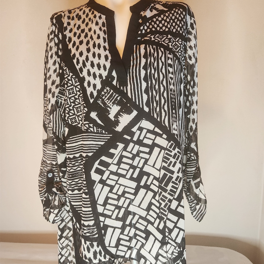 Chico's Black and White Long Sleeve Tunic - Size 1